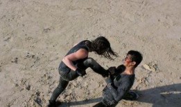 电影爆头在线观看,惊心动魄的街头对决，揭秘犯罪背后的真相